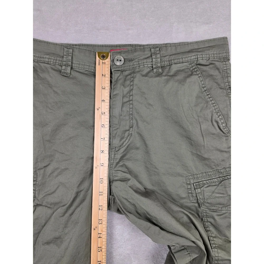 Unionbay Cargo Shorts Mens 34 Green Cotton Blend Multi Pocket Casual Outdoor
